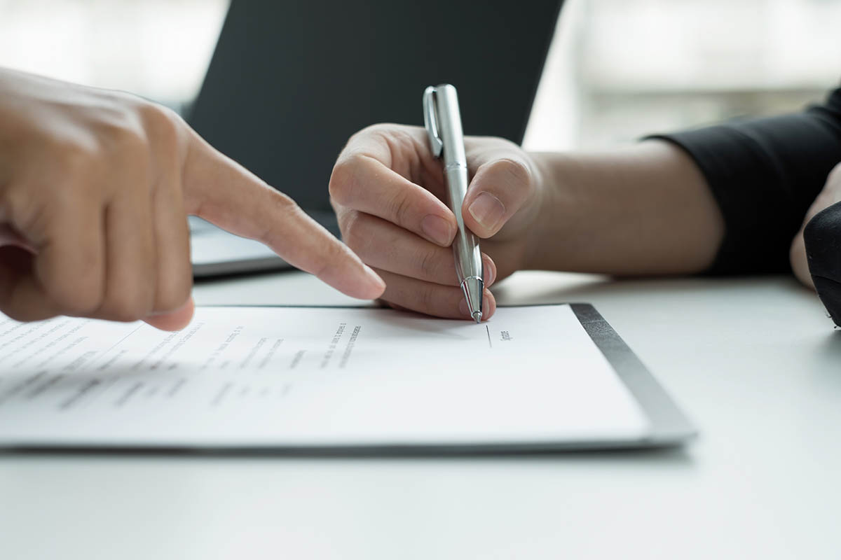 Почему нужны услуги адвоката, основные причины